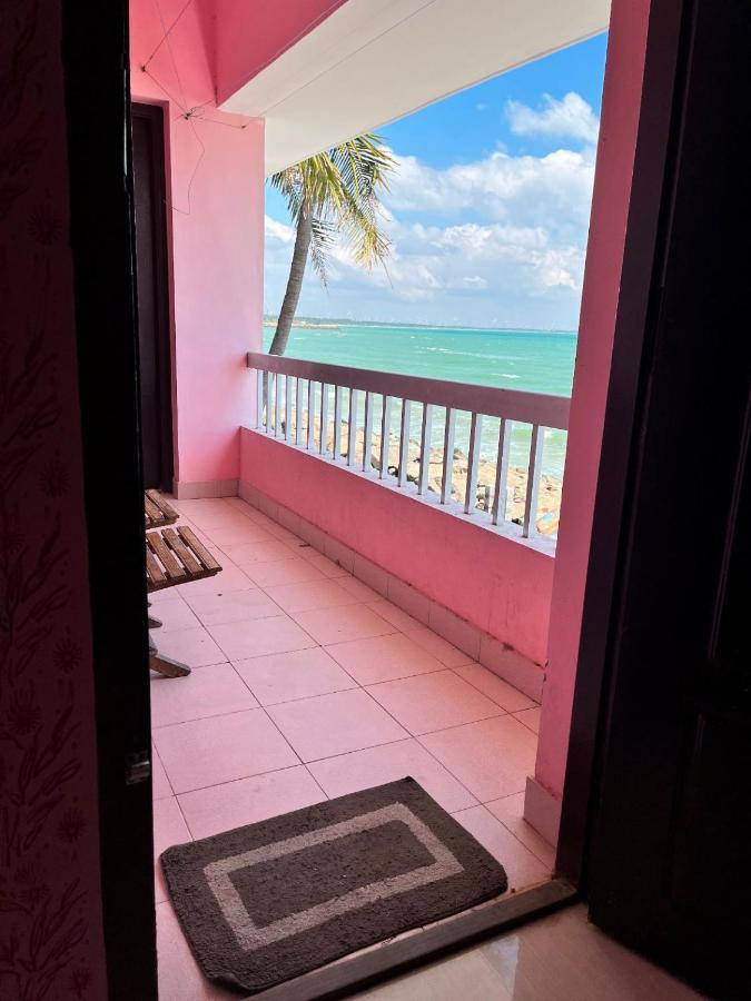 Phoenix Beach Resort كانياكومارى المظهر الخارجي الصورة