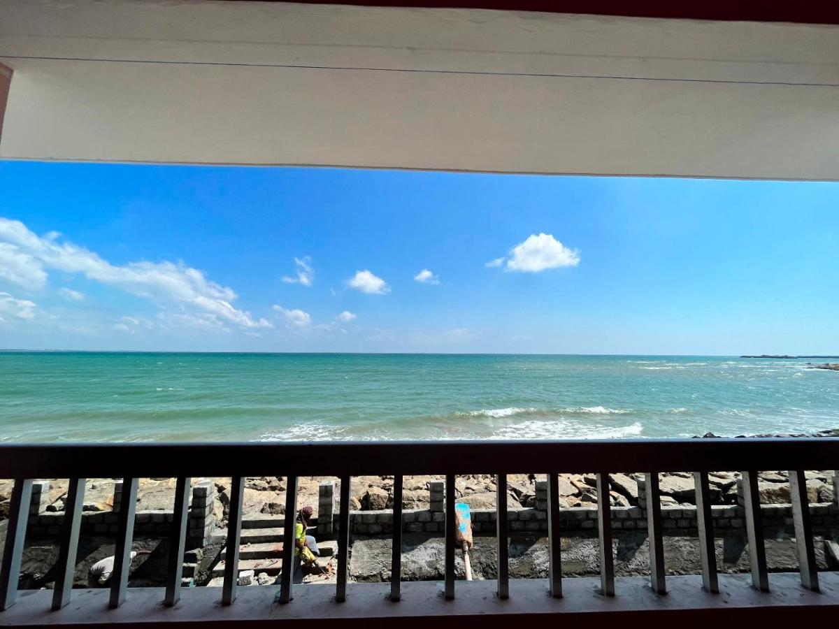 Phoenix Beach Resort كانياكومارى المظهر الخارجي الصورة